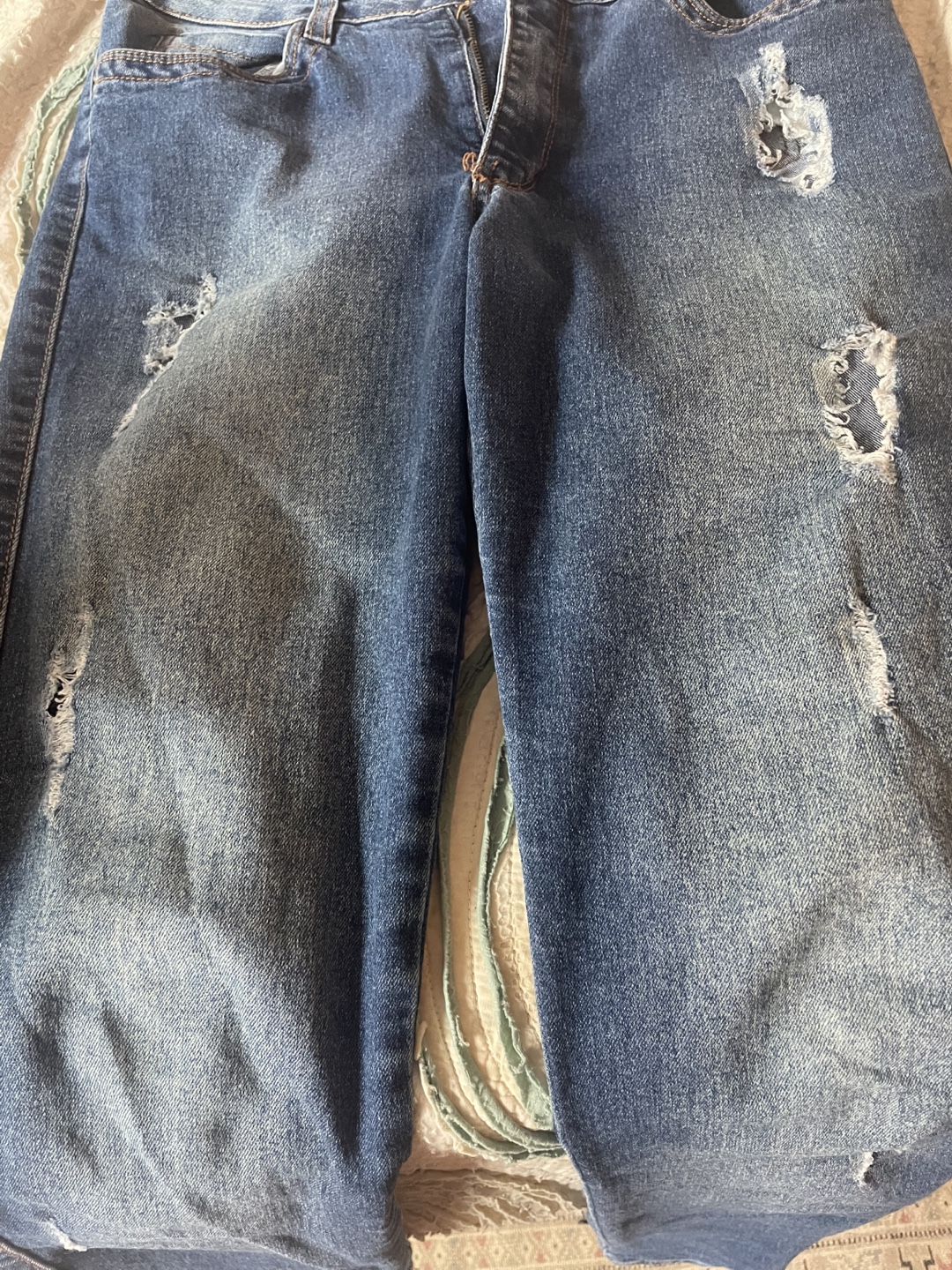 Razon Ripped Denim Jeans