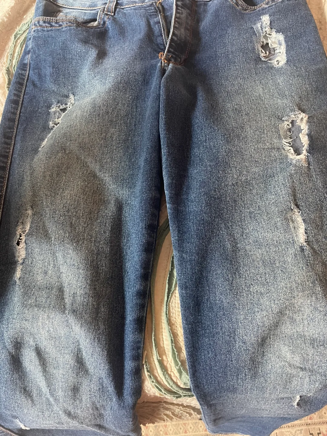 Razon Ripped Denim Jeans