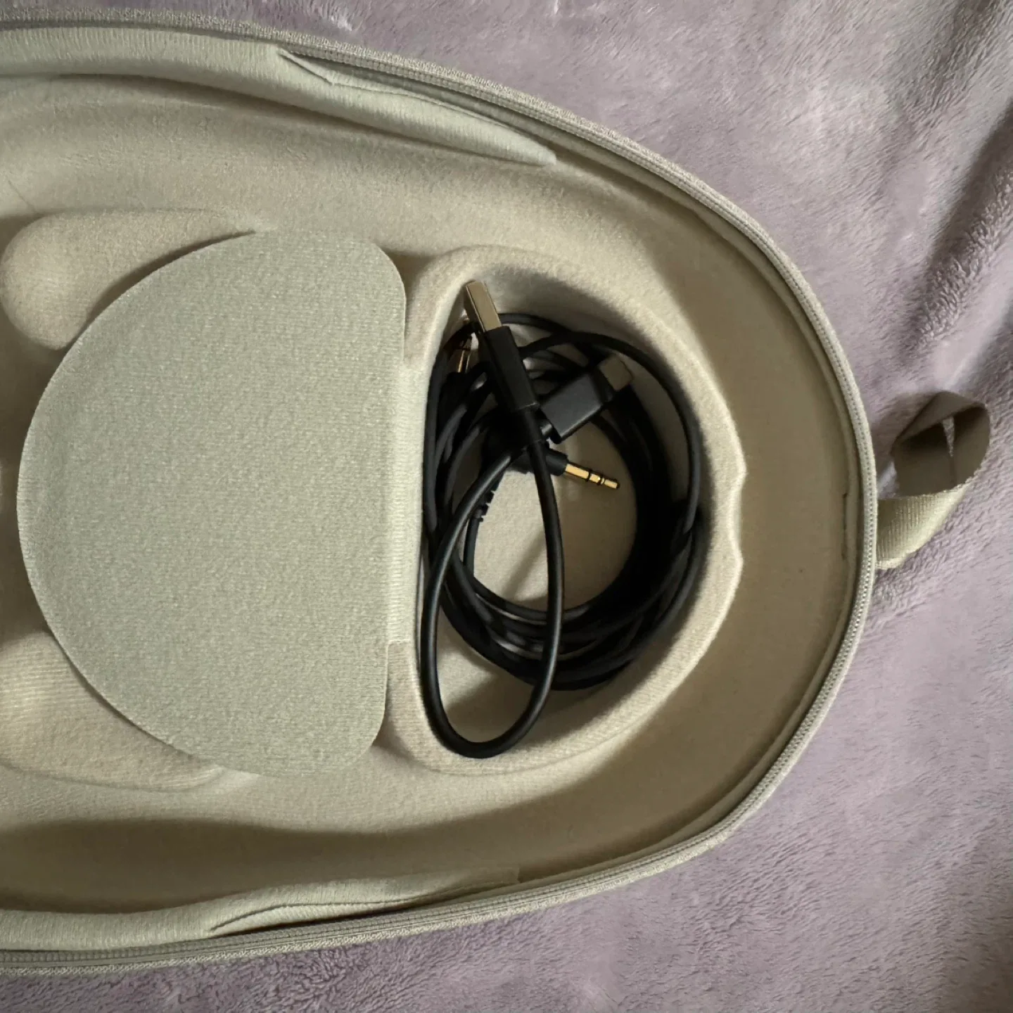 Sony WH-1000XM5 Wireless Noise Cancelling Headphones - Grey image indicator(7)