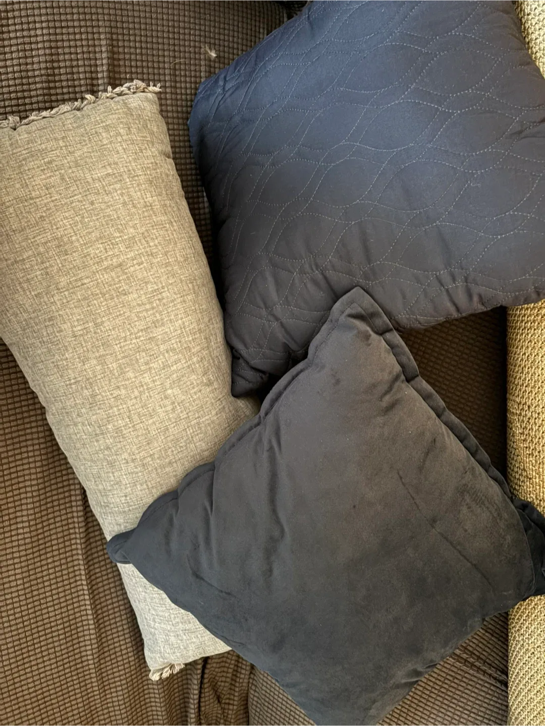 Brand new Assorted Decorative Throw Pillows