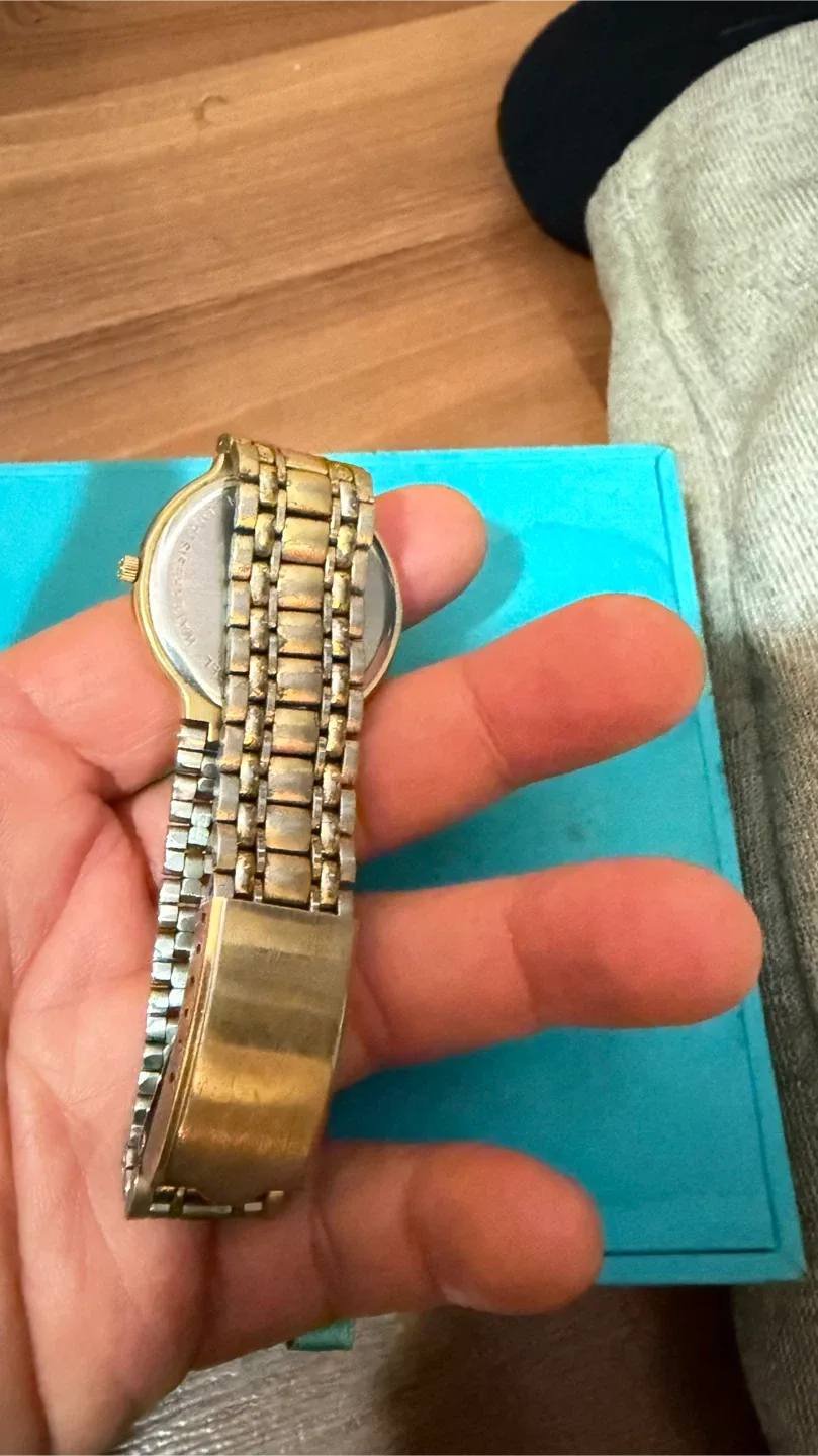 Birks Quartz Watch with Box image indicator(7)