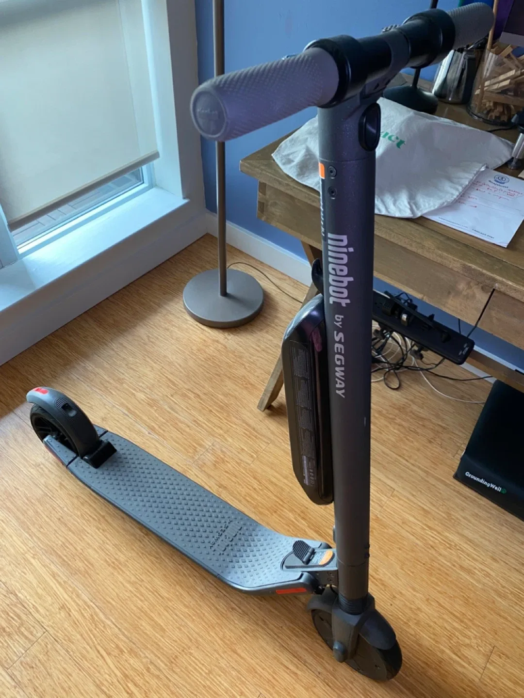 Segway Ninebot electric scooter KickScooter ES2