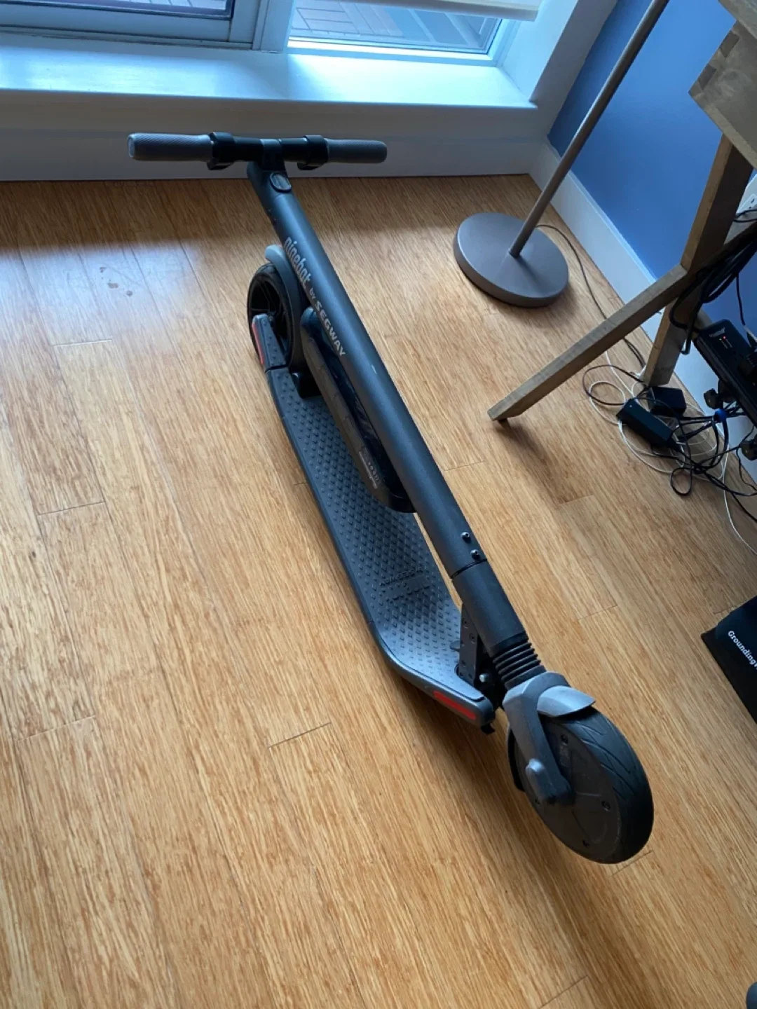 Segway Ninebot electric scooter KickScooter ES2 image indicator(2)