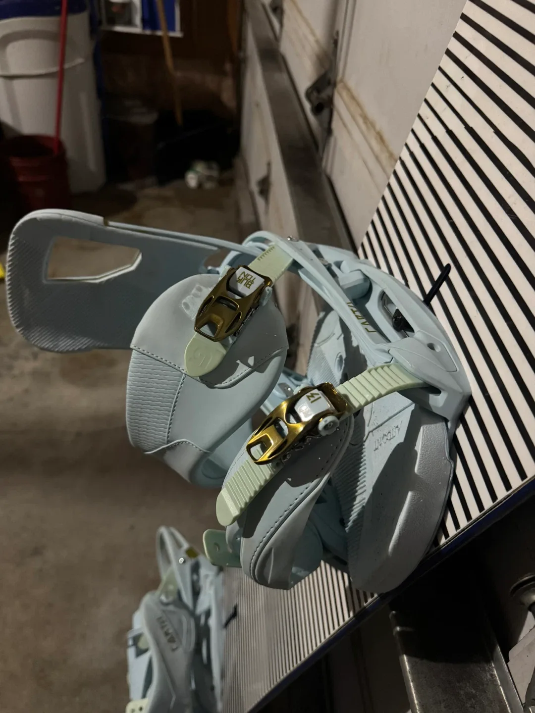 Snowboard Equipment Bundle image indicator(3)