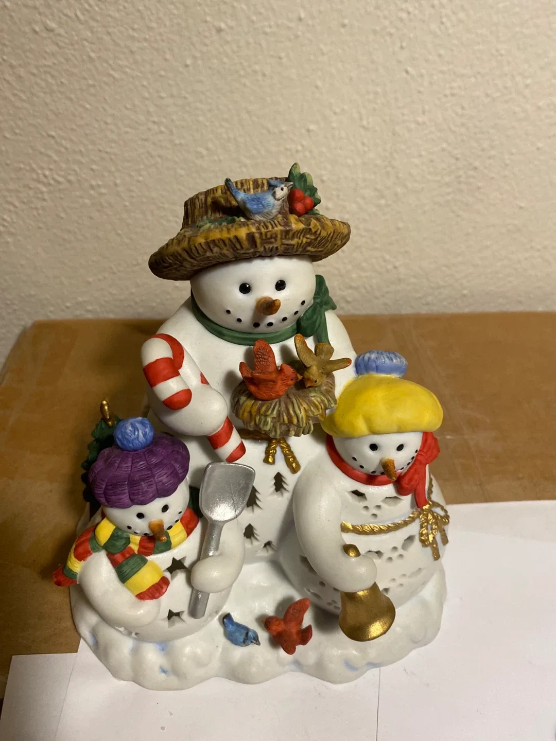 Snowbell Family Tealight Holder