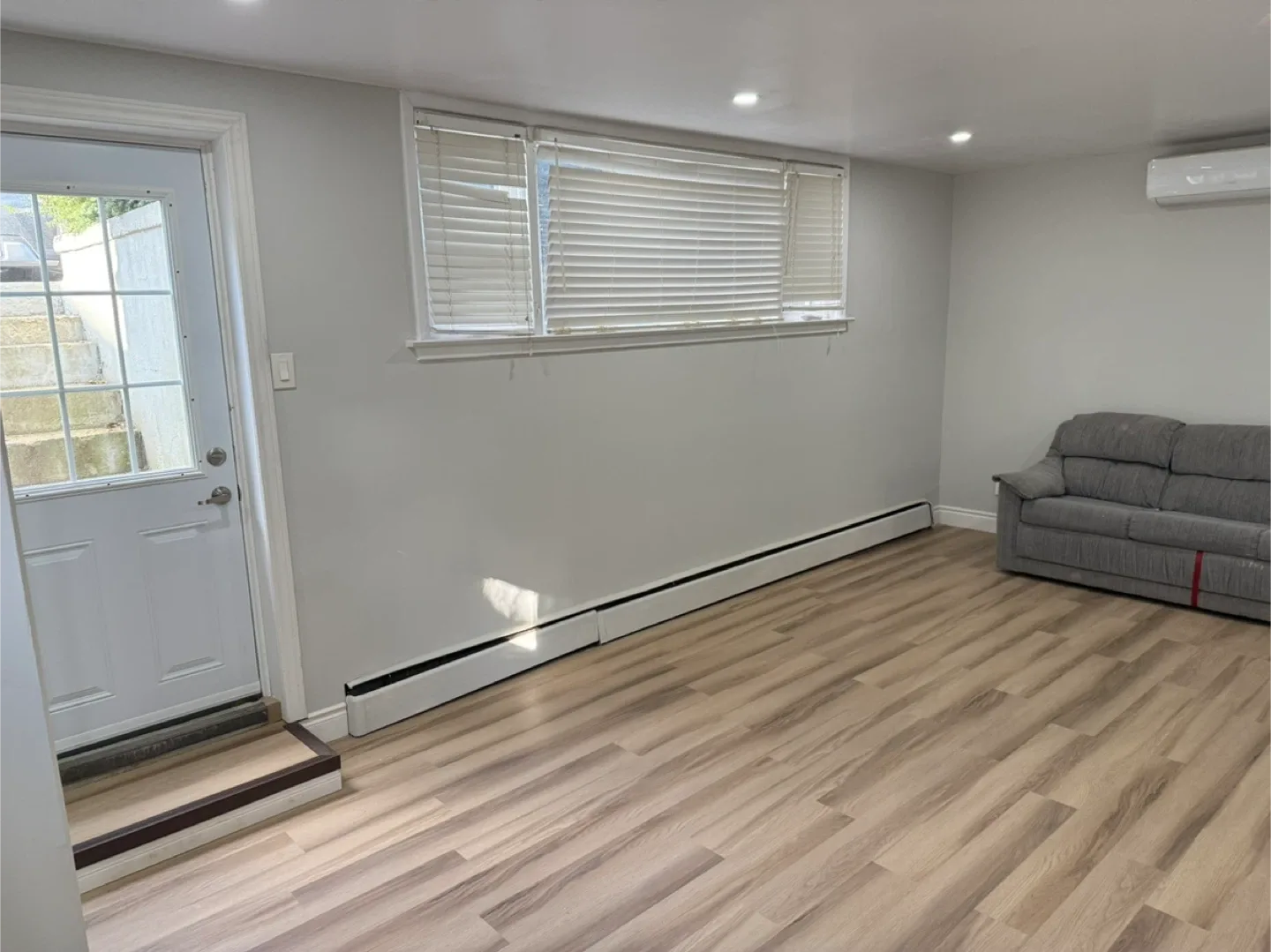 Rent: 2 bedroom basement apt in London ON image indicator(2)