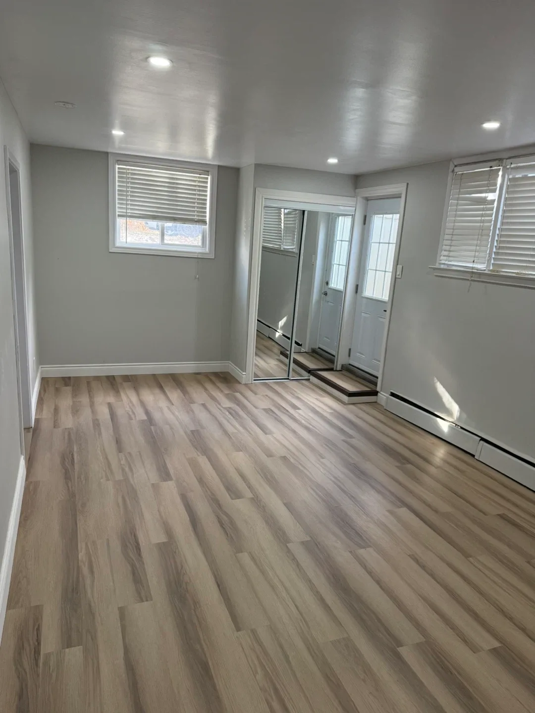 Rent: 2 bedroom basement apt in London ON image indicator(3)