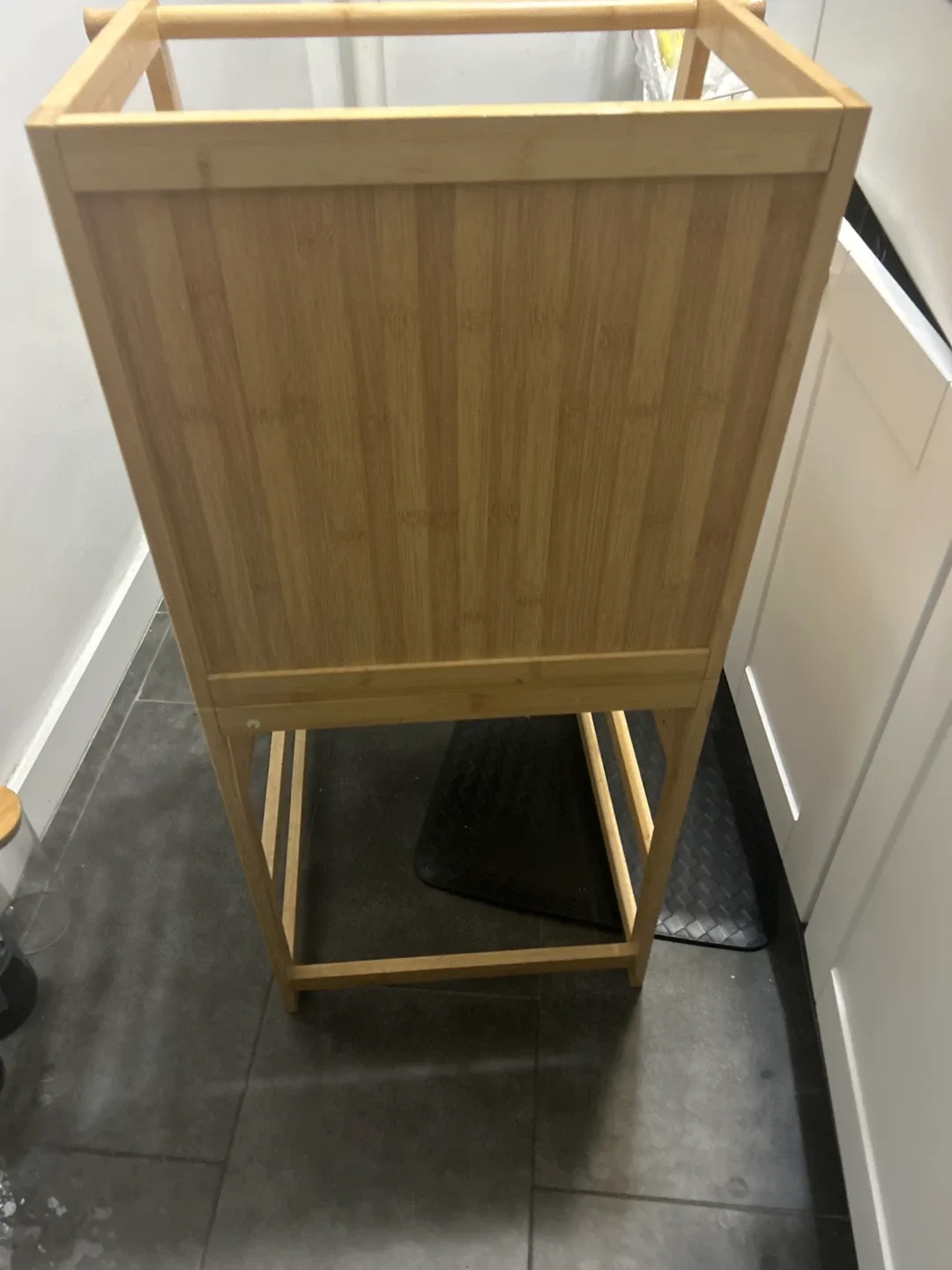 Guidecraft Kitchen Helper Stool image indicator(3)