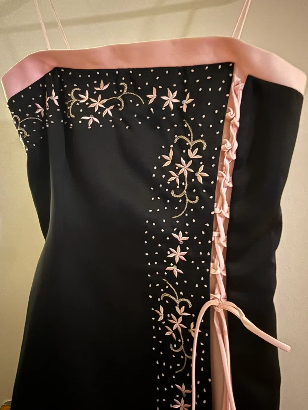 Black & Pink Formal Dress image indicator(2)