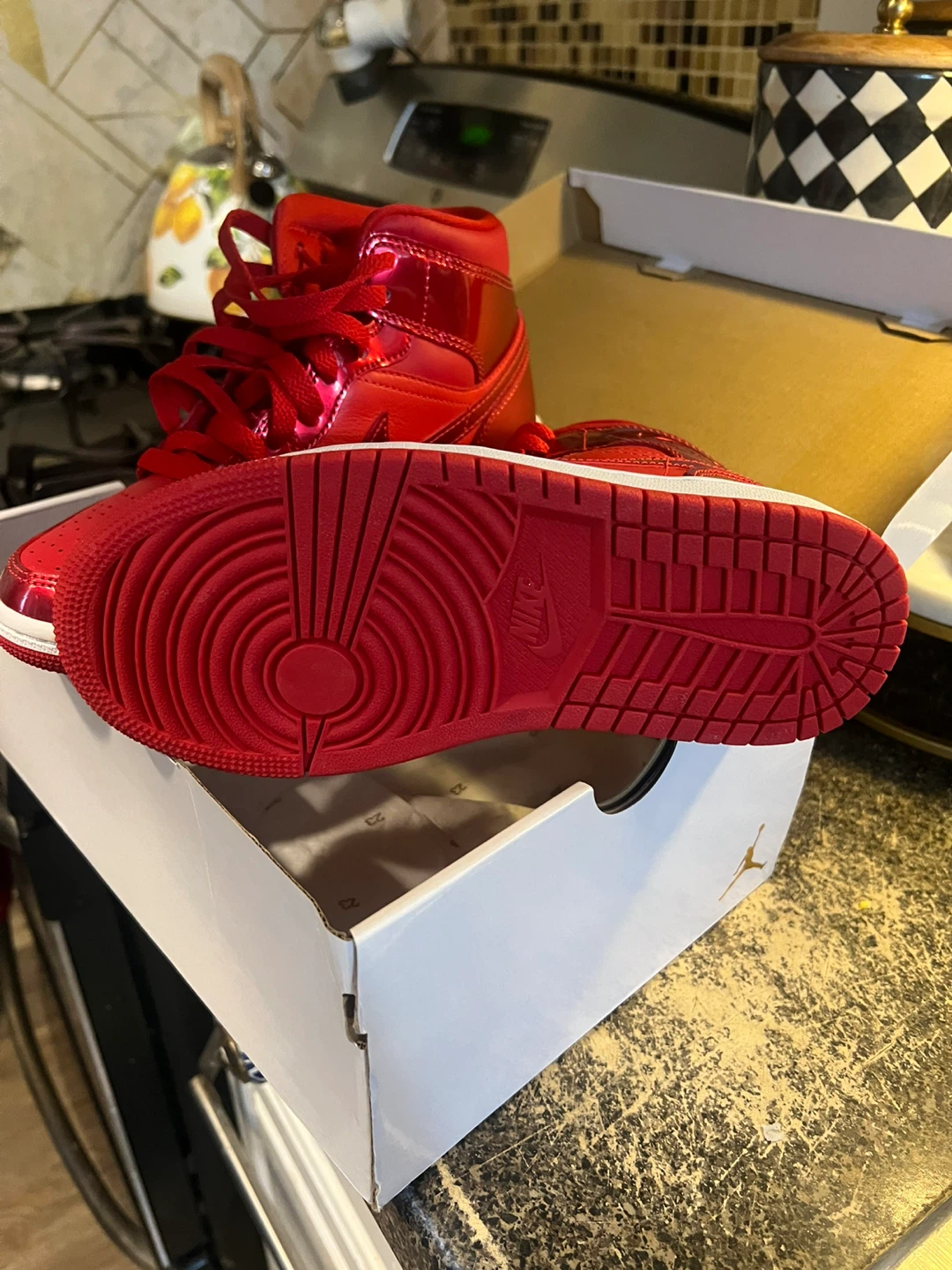 Nike Air Jordan 1 Retro High Red - photo 3