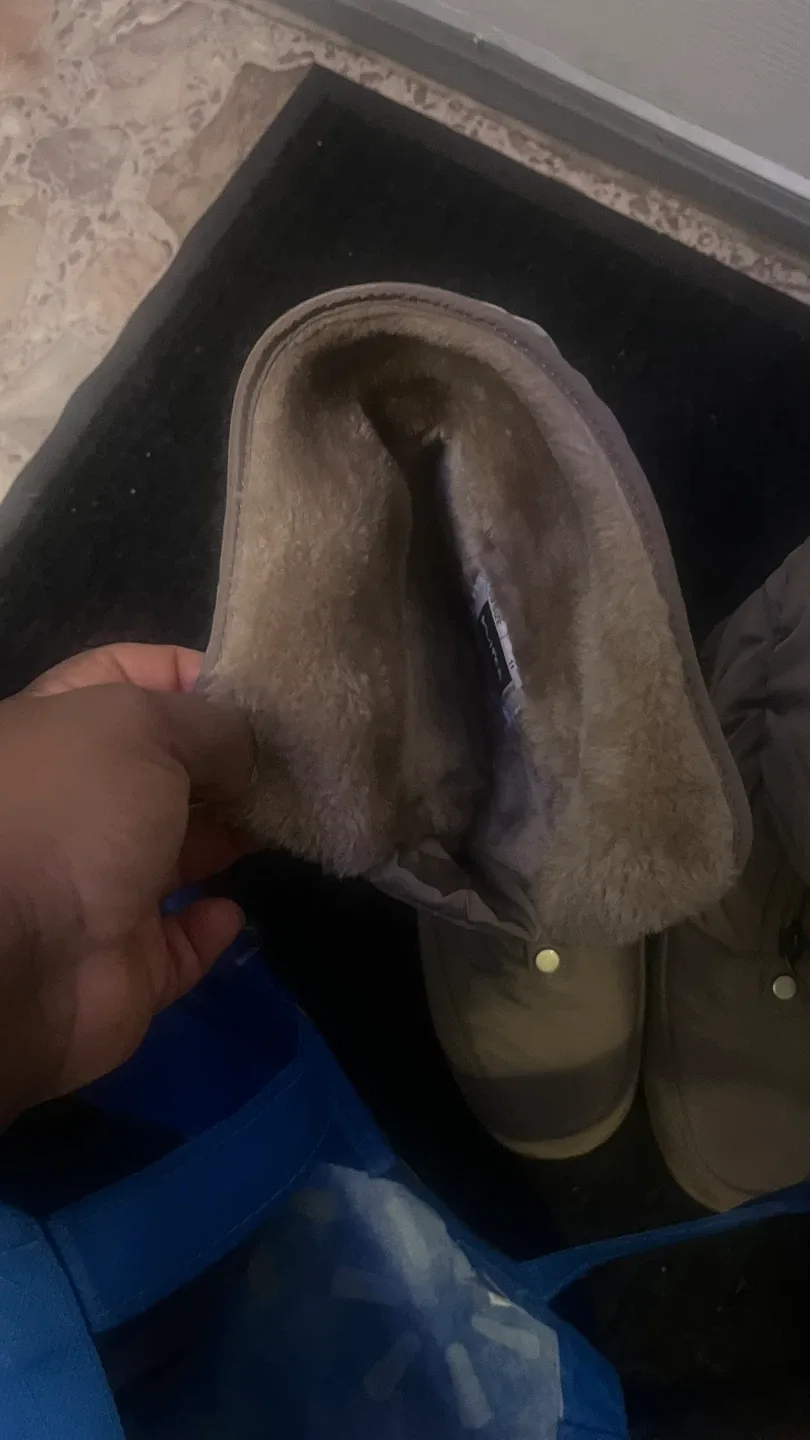 Ladies' Winter Boots - Size 11