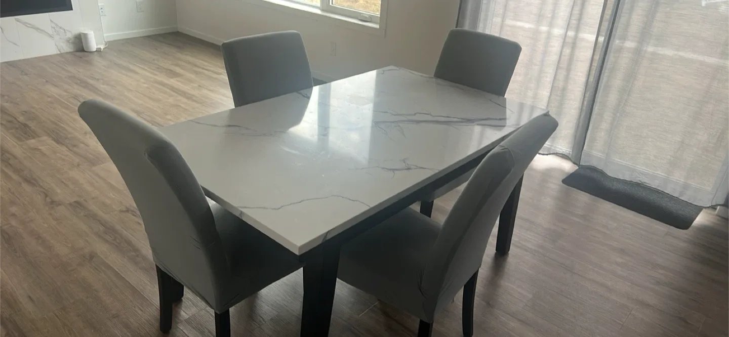 Brick - dining table with 4 chairs
