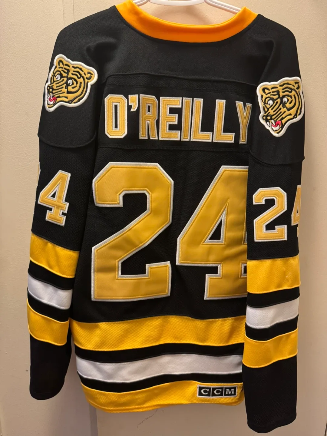 (3) NHL Jerseys image indicator(2)