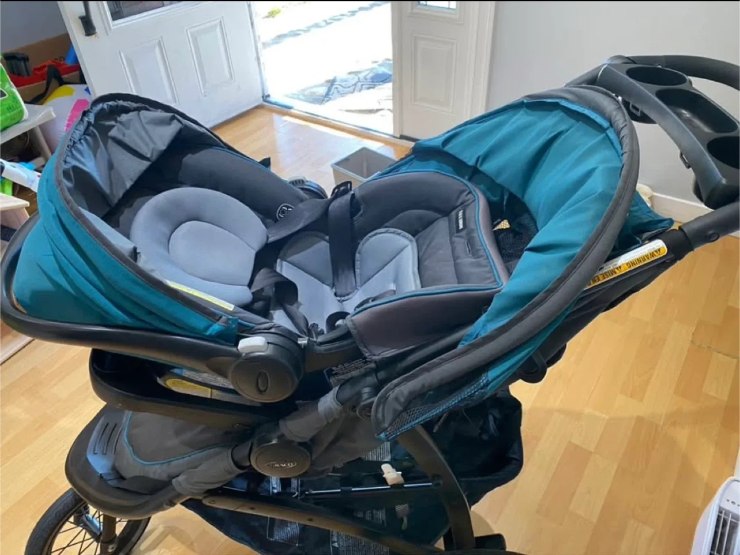 Graco FastAction Jogger LX Travel System  *Valid *Car Seat Combo image indicator(2)