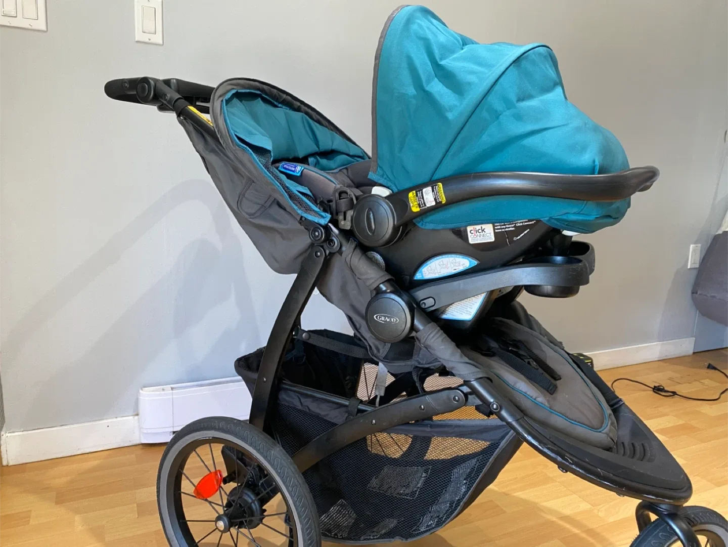 Graco FastAction Jogger LX Travel System  *Valid *Car Seat Combo image indicator(8)