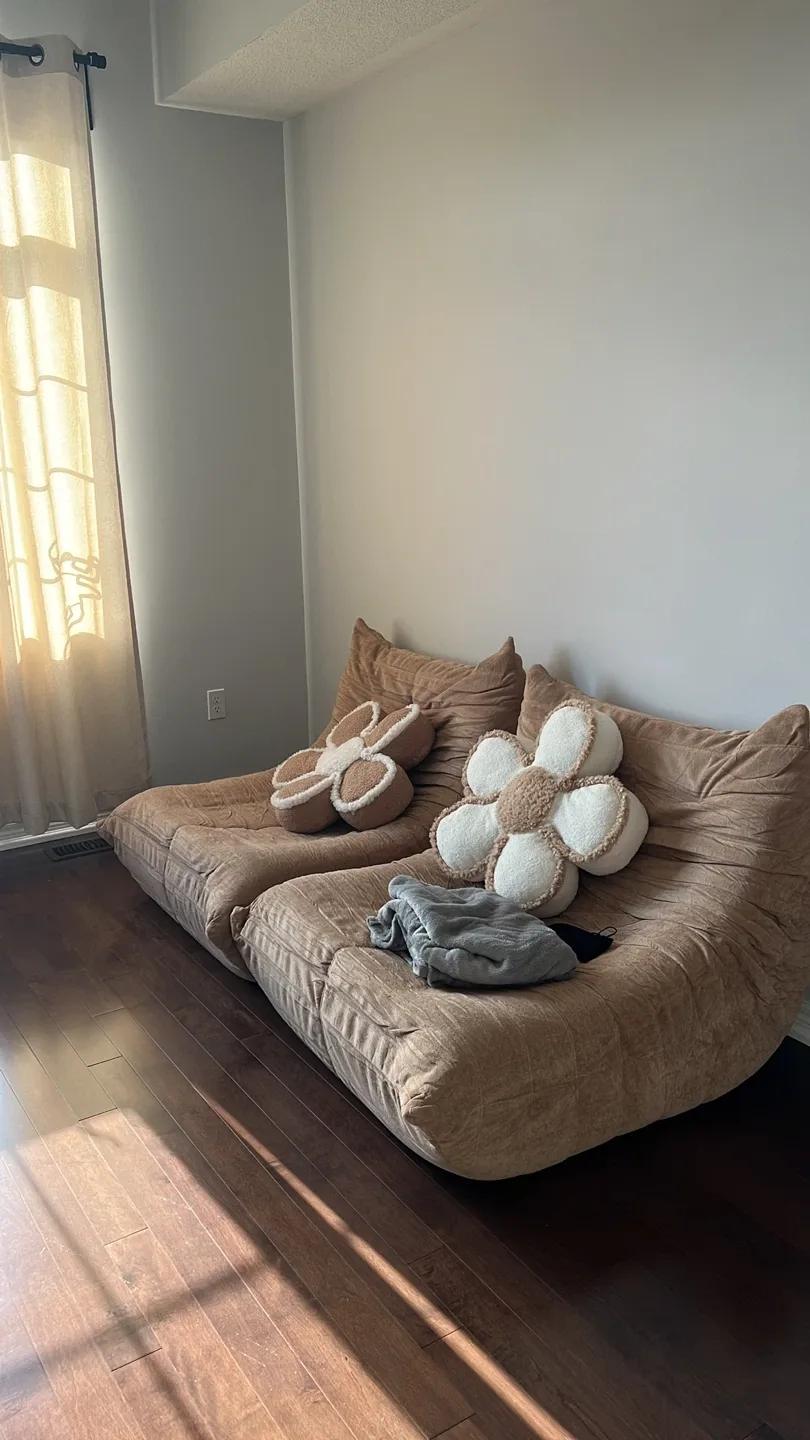 Brand new floor sofa Chairs - Set of Two