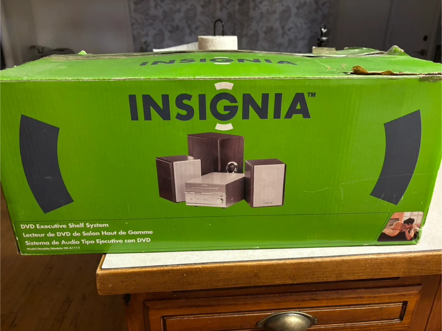 Insignia DVD Executive Shelf System