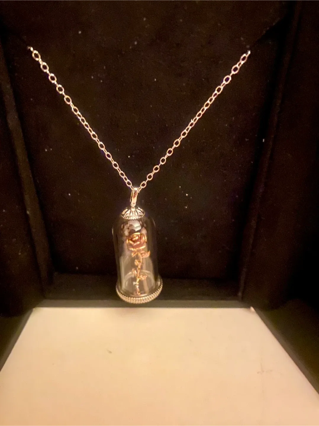People’s Beauty and the Beast Rose Necklace