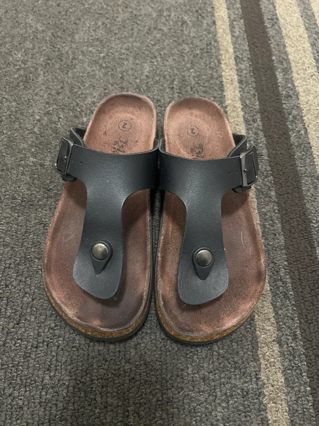 TAXO Girl Sandals - Brown & Matte Black - Size 2 for Youths image indicator(2)