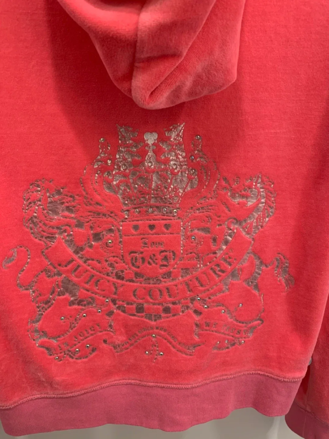🩷🎀 Juicy Couture Pink Velour Hoodie - Size L 🩷🎀 image indicator(8)