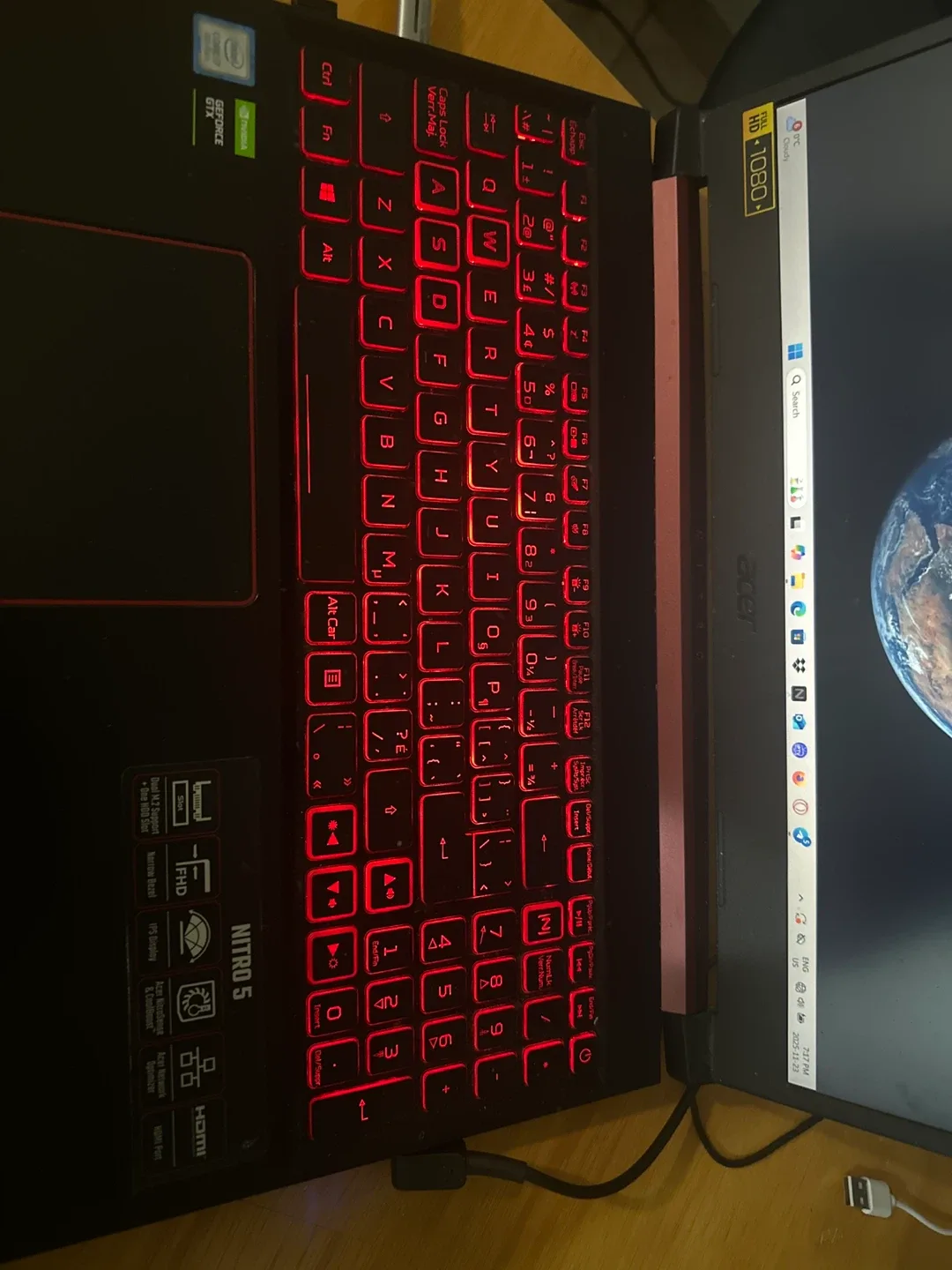 Acer Nitro 5 Gaming Laptop image indicator(4)