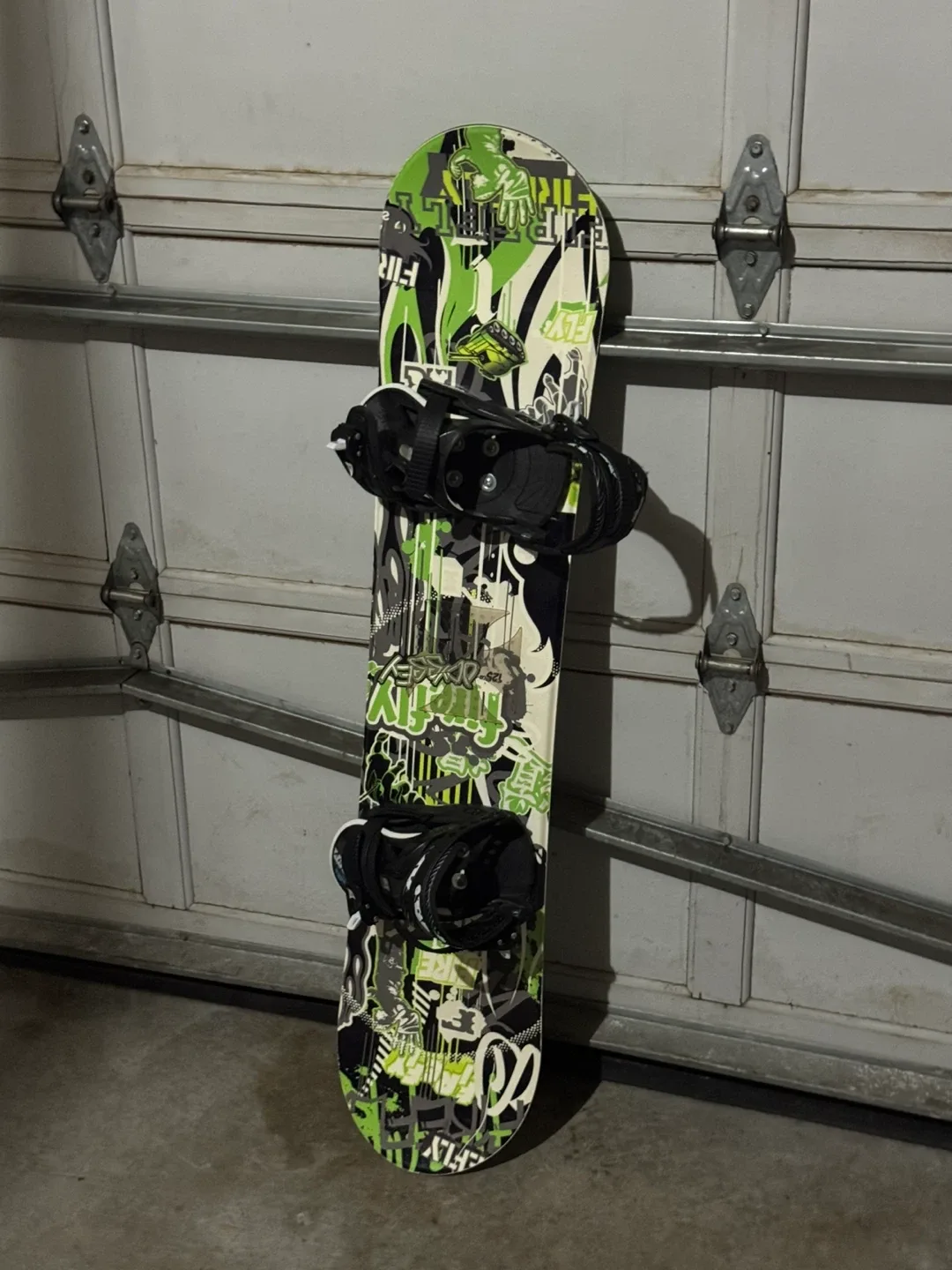 Firefly Snowboard + Ride Bindings – Great Starter Setup