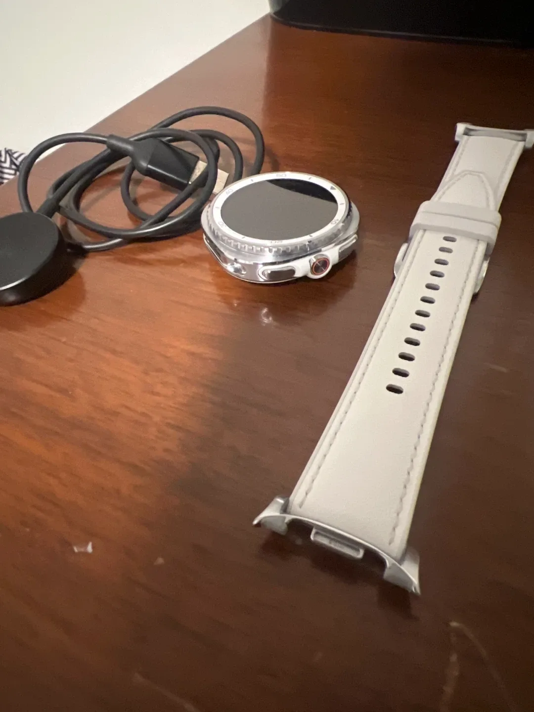 Samsung Galaxy Watch 8 classic 46 mm image indicator(2)