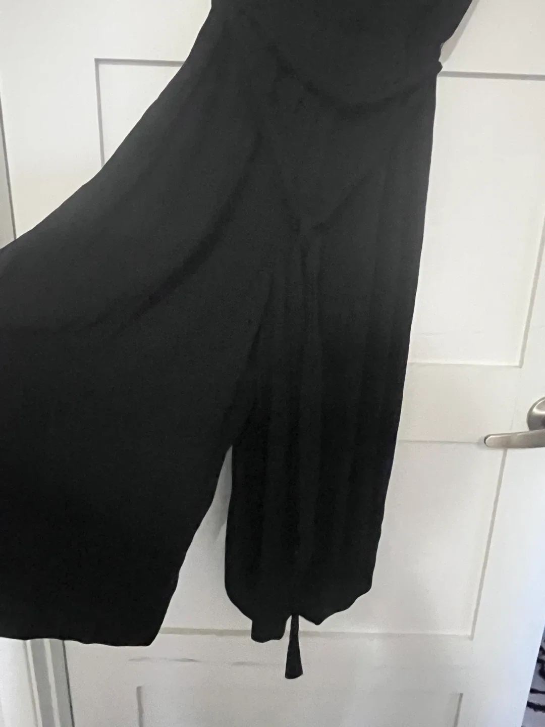 Black V-Neck Babaton Wide Pant Dress image indicator(5)