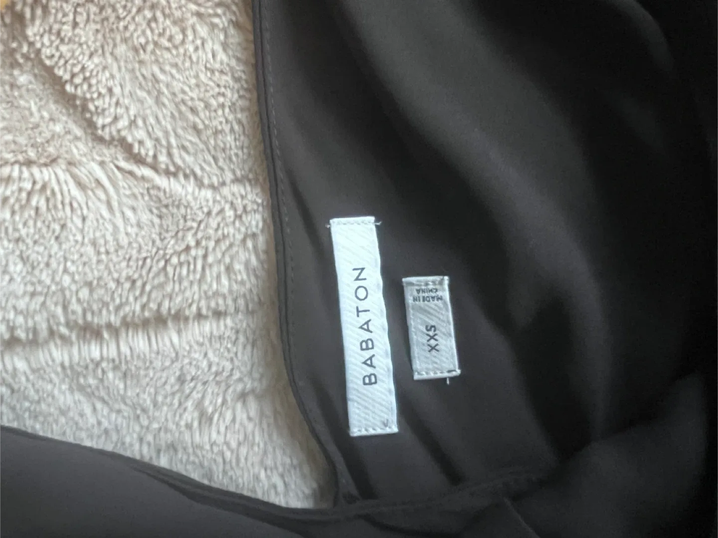 Black V-Neck Babaton Wide Pant Dress image indicator(6)