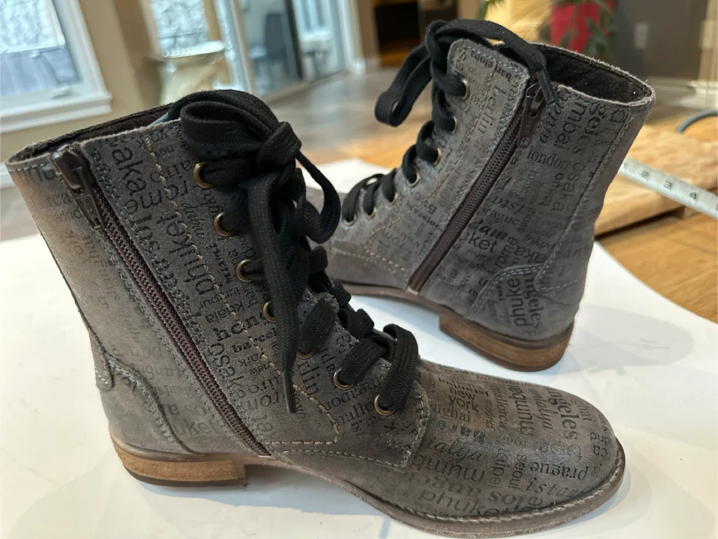 JOSEF SEIBEL  Grey Leather Boots, Size EUR 37/ US6-6.5 image indicator(7)