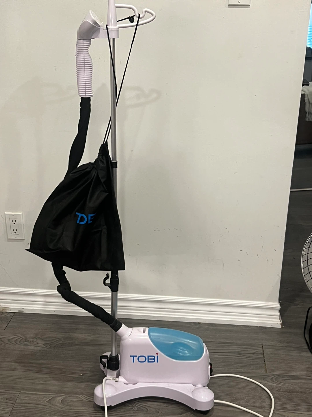 Tobi Garment Steamer - photo 3