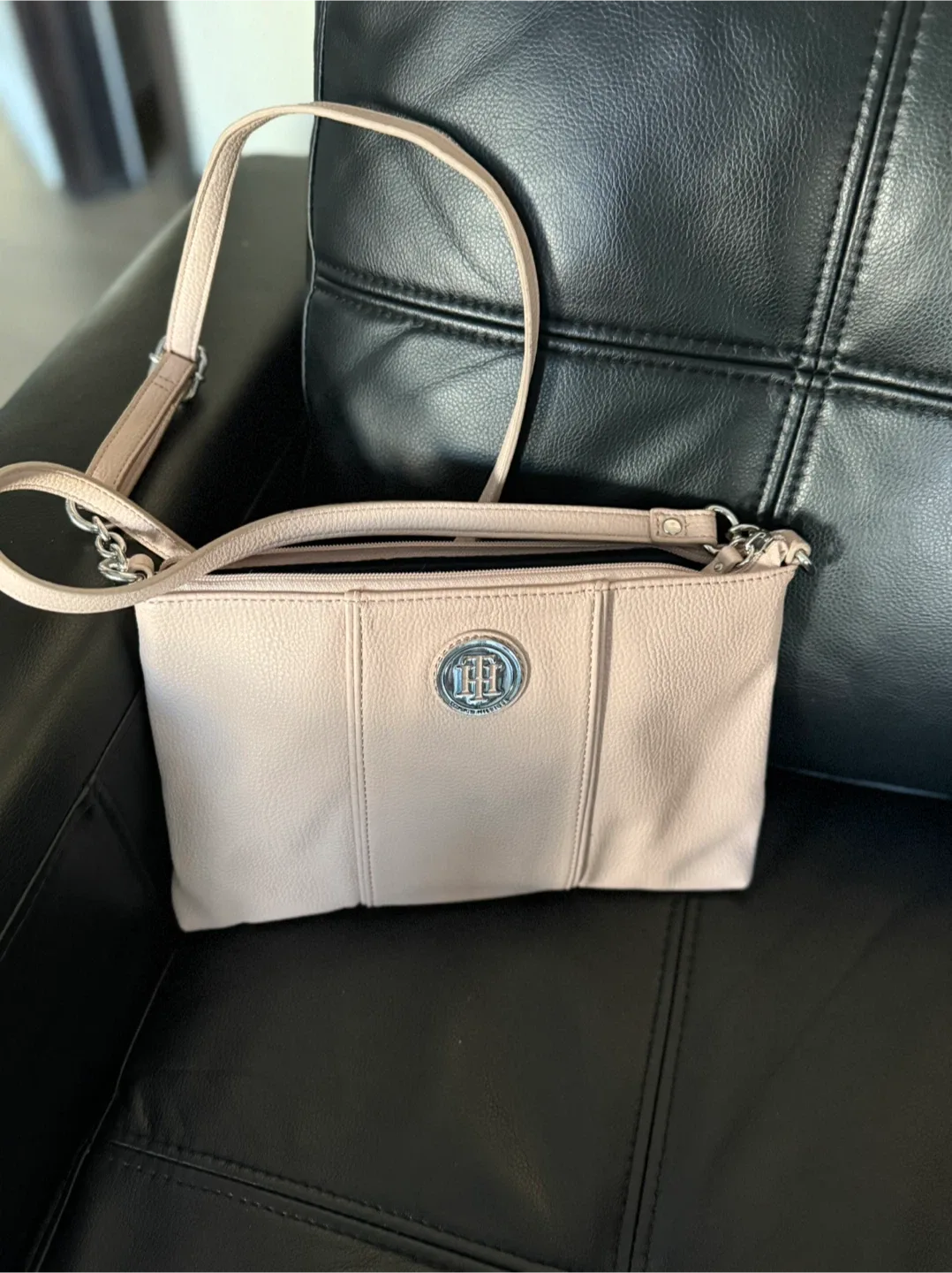 New ( no tag)Tommy Hilfiger Crossbody Bag - Light Pink