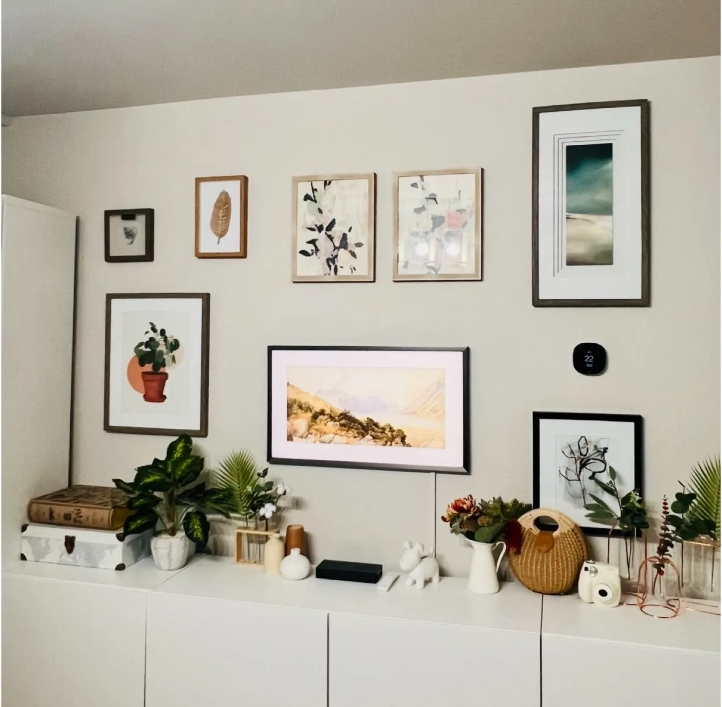 Samsung The Frame TV 32” image indicator(2)