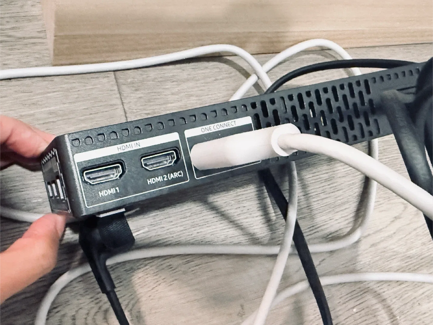 Samsung The Frame TV 32” image indicator(9)