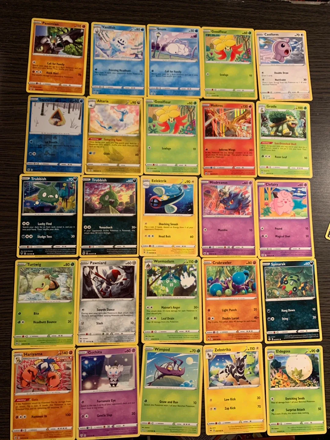 Pokemon Trading Cards - Assorted Lot