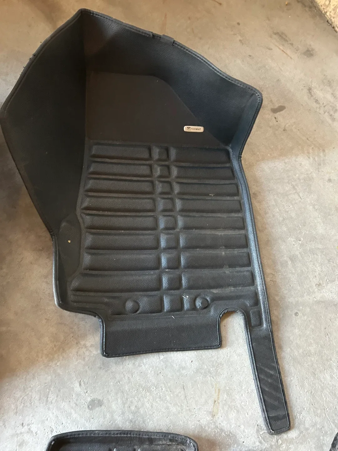 Infiniti qx60 Luxmat Black Car Floor Mats image indicator(2)