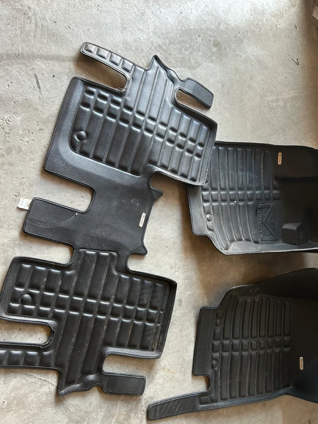 Infiniti qx60 Luxmat Black Car Floor Mats image indicator(4)