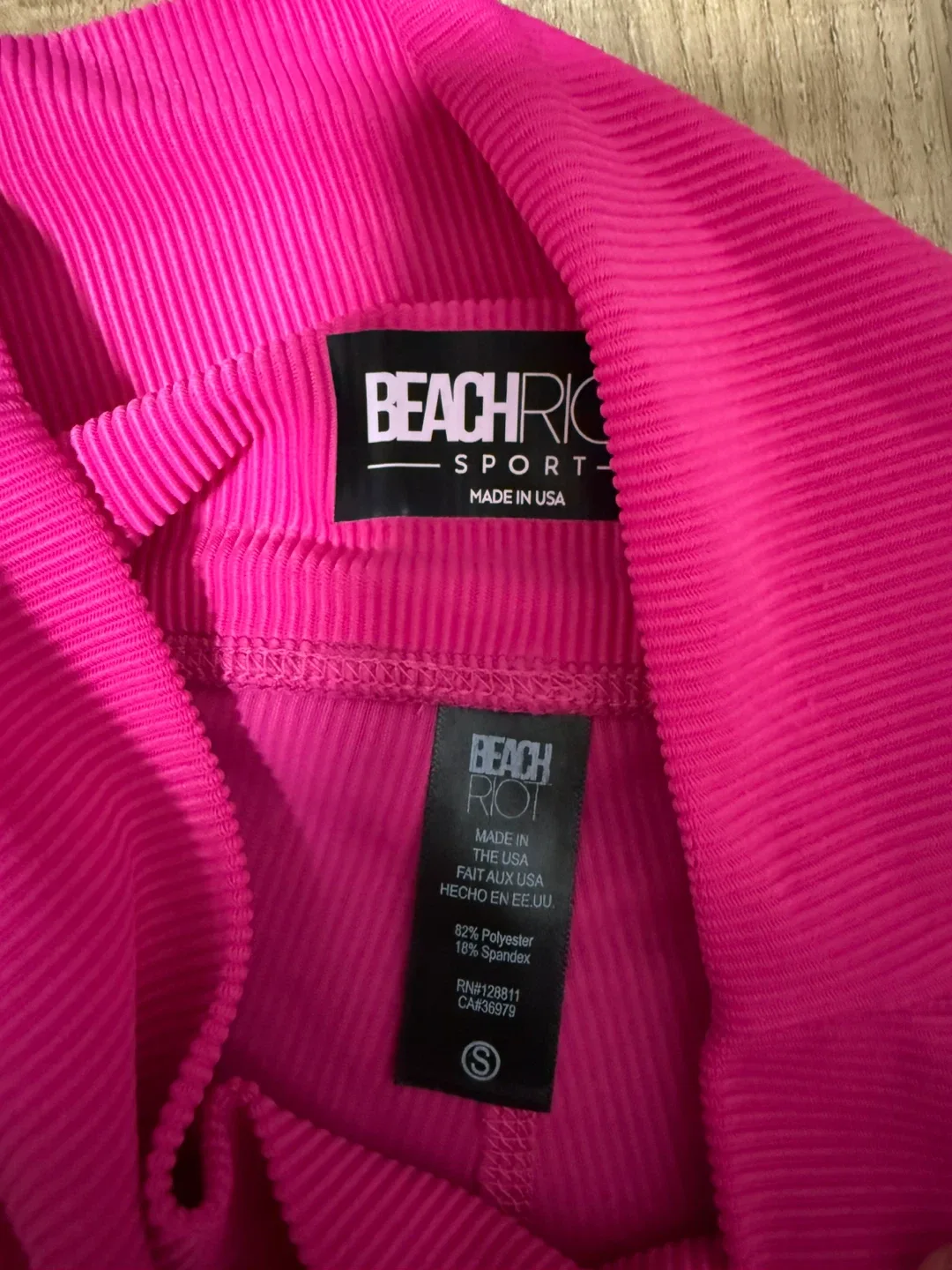 Beach Riot Hot Pink Ribbed Active Set image indicator(6)