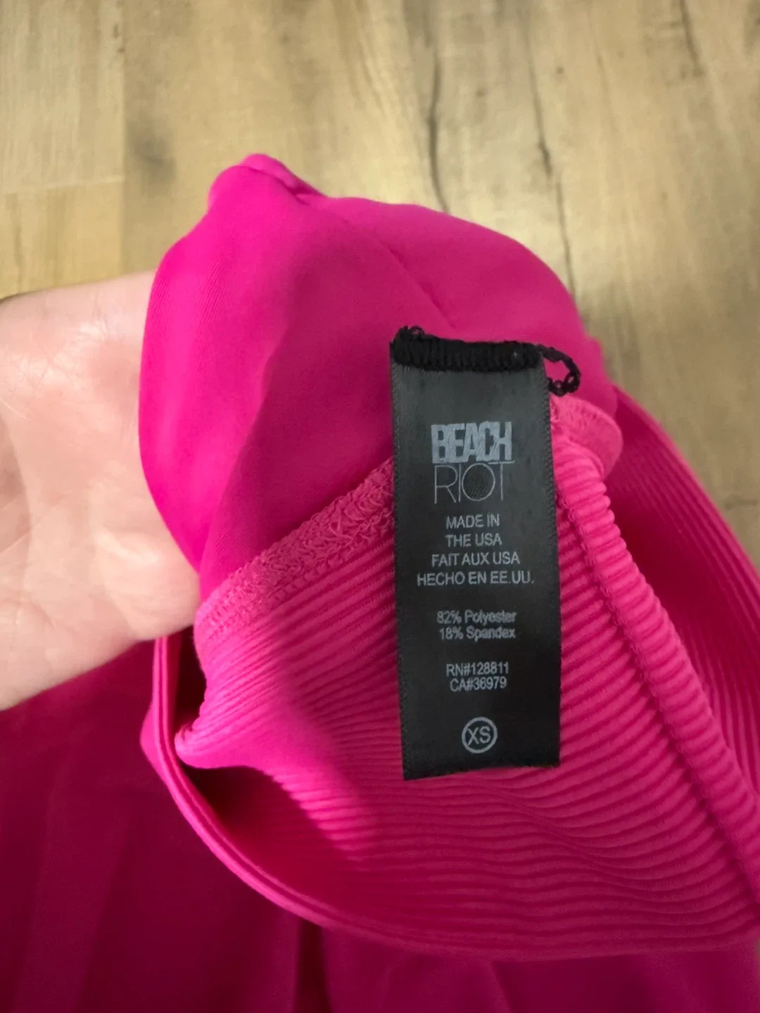 Beach Riot Hot Pink Ribbed Active Set image indicator(5)