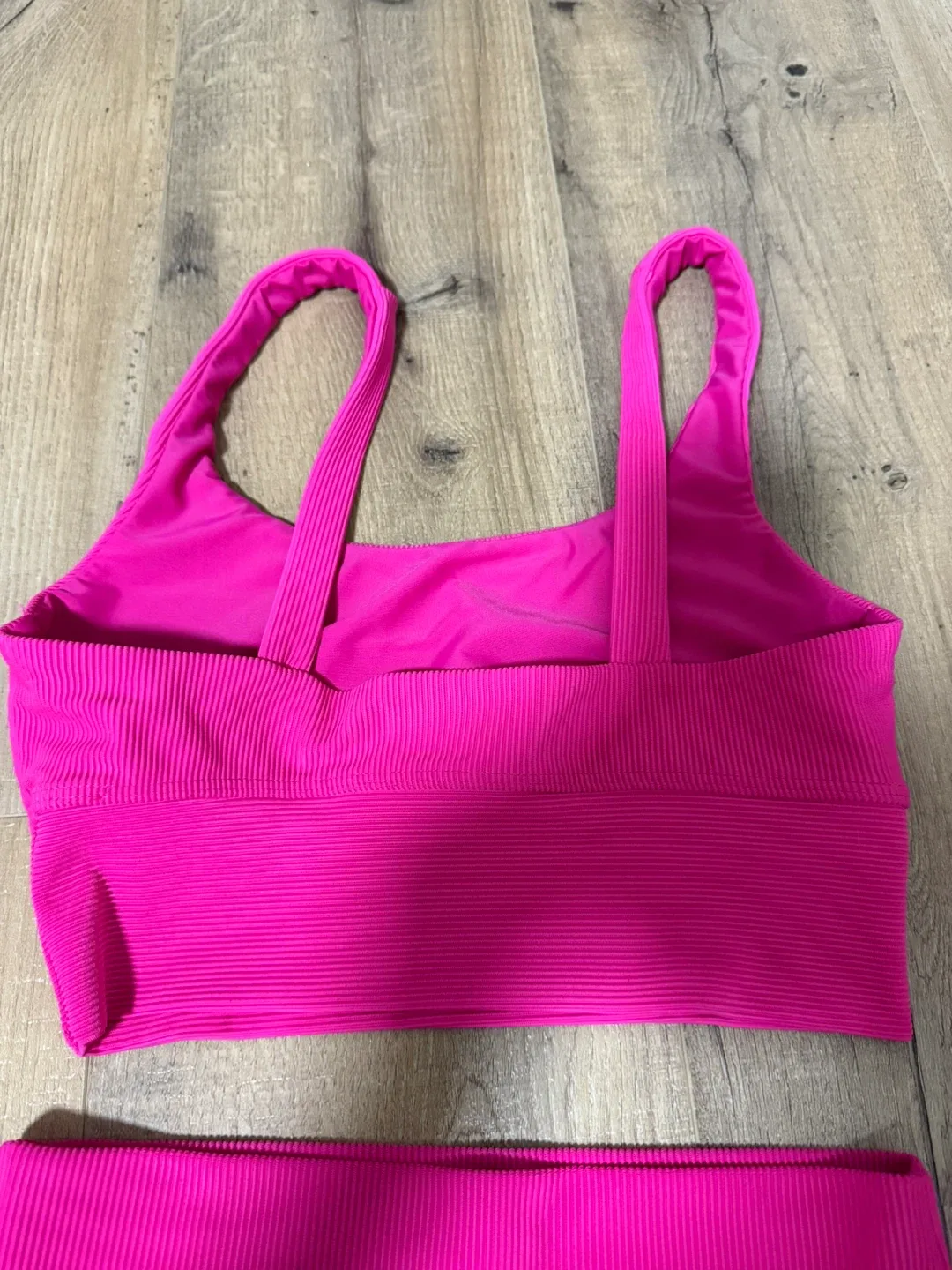 Beach Riot Hot Pink Ribbed Active Set image indicator(4)