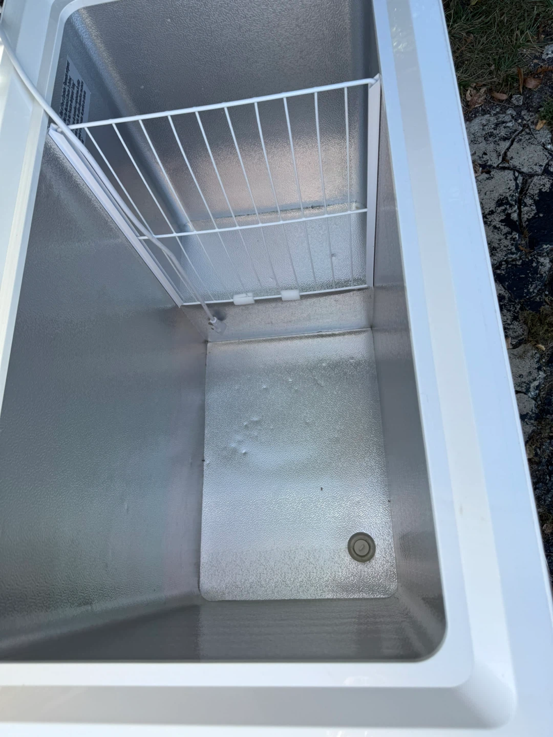 Magic Chef Chest Freezer - White - photo 3