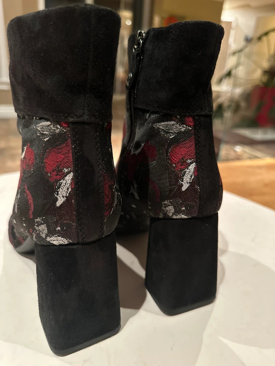 GEOX suede & brocade Ankle Boots - Sz. EUR 39/ US 8 LIKE NEW - photo 4