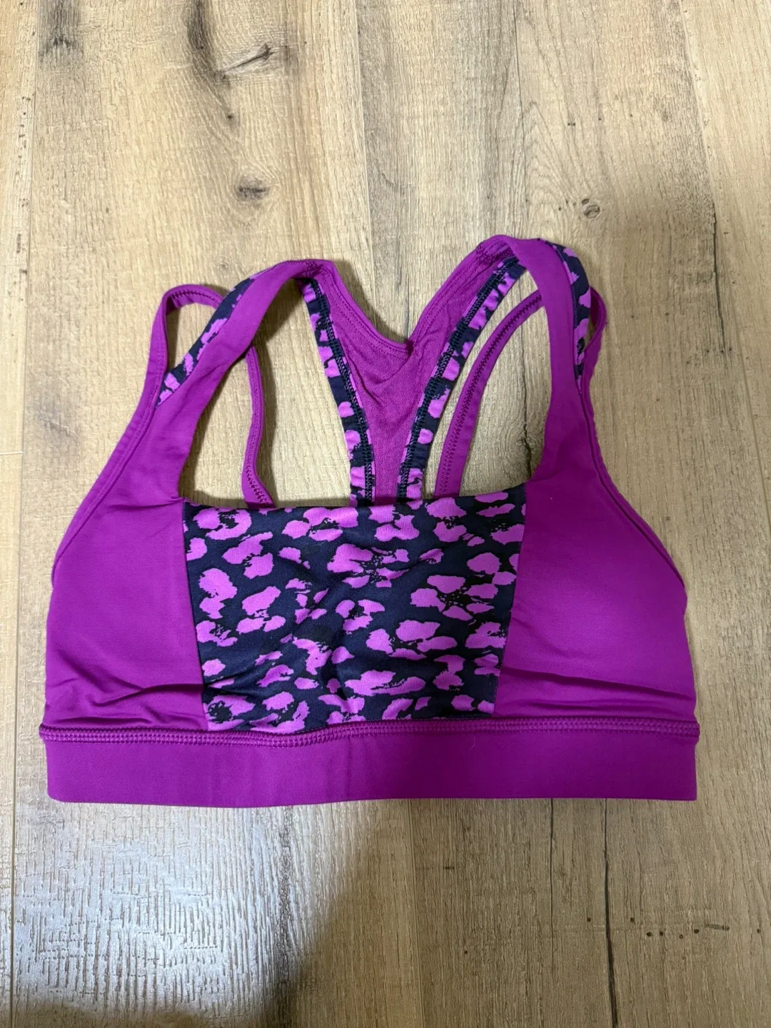 Lululemon Purple Sports Bra - size 4