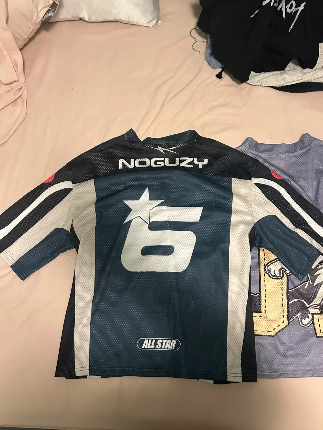 Noguz and World Wide Wip Jerseys image indicator(3)