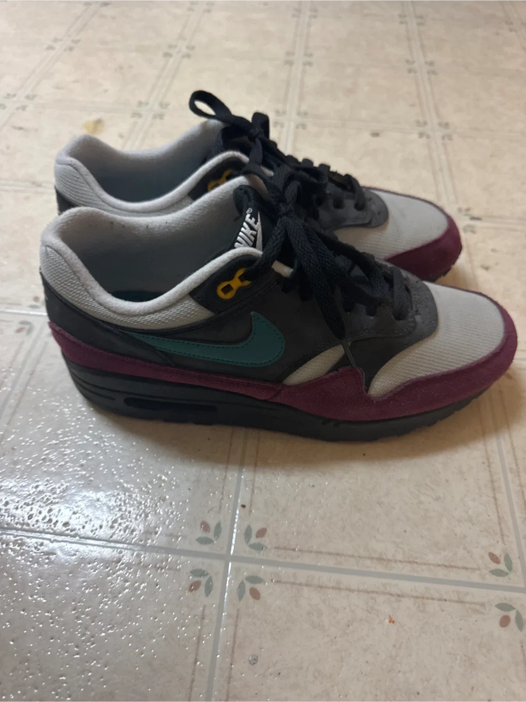 Nike Air Max 1 Shoes image indicator(2)