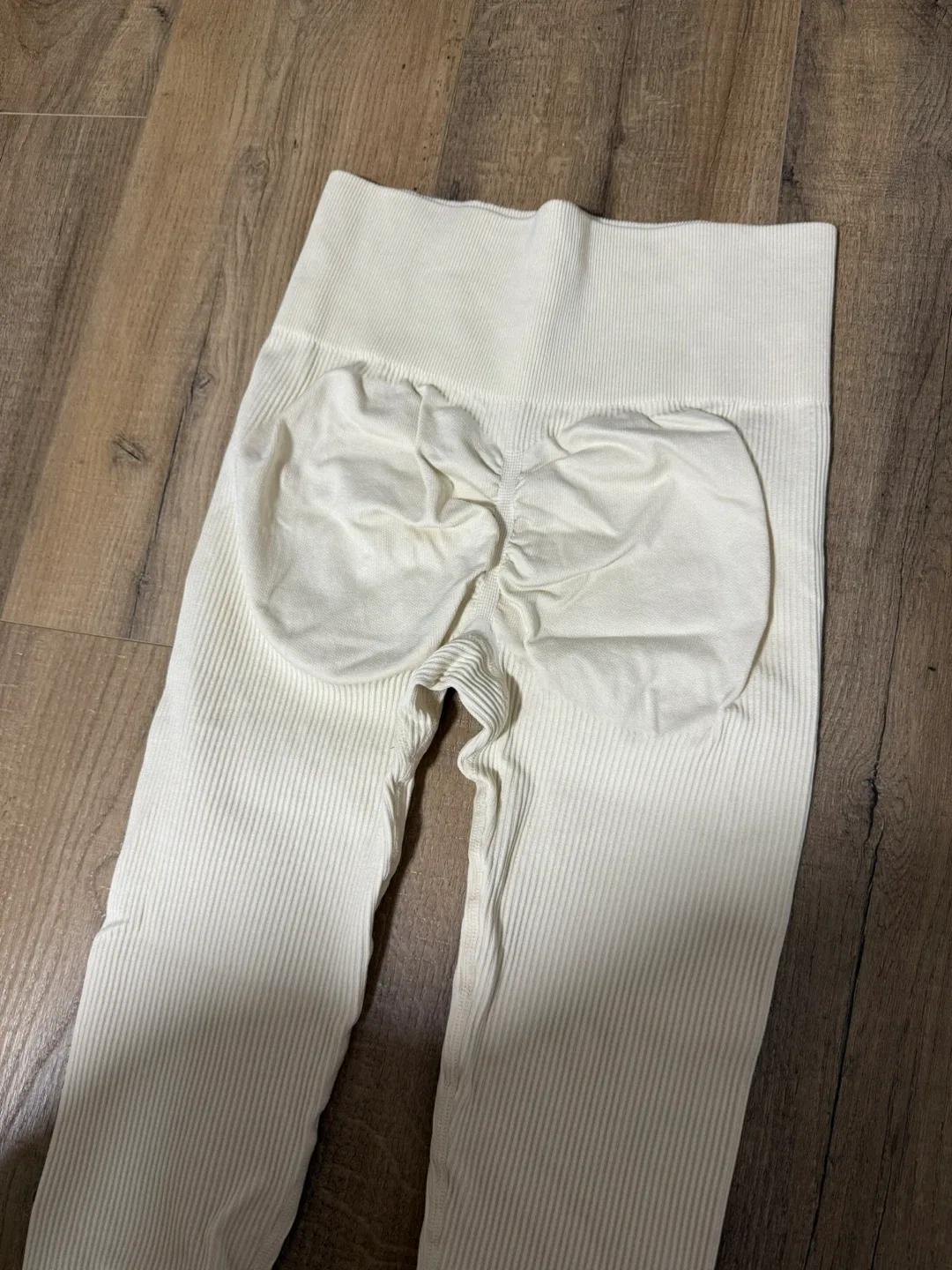SHEIN Ribbed Cream Leggings - Size Small image indicator(5)