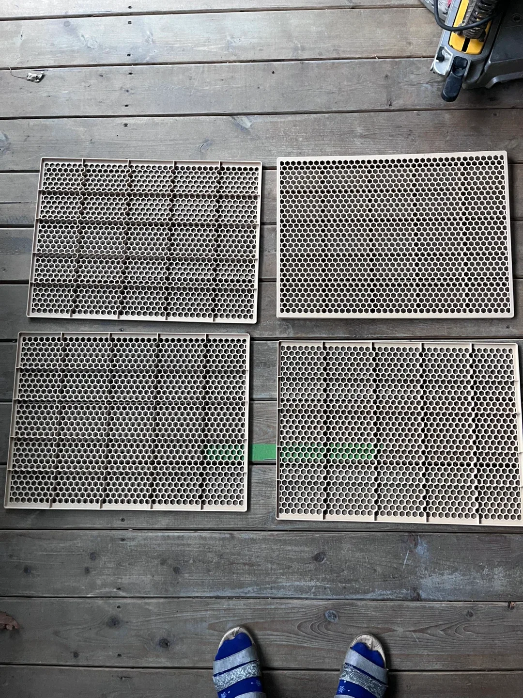 MEEXPaws Dog Grass Pee Pad - XL 45x34 image indicator(7)