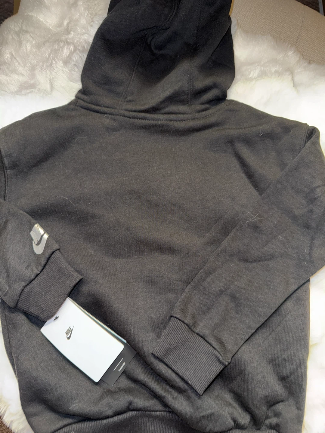 New Nike Boys' Black Hoodie - Size 6 M - photo 5