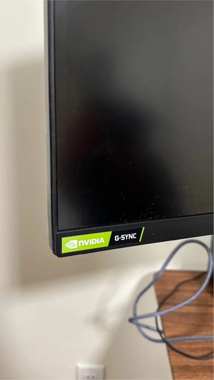 LG UltraGear G-Sync Gaming Monitor image indicator(3)