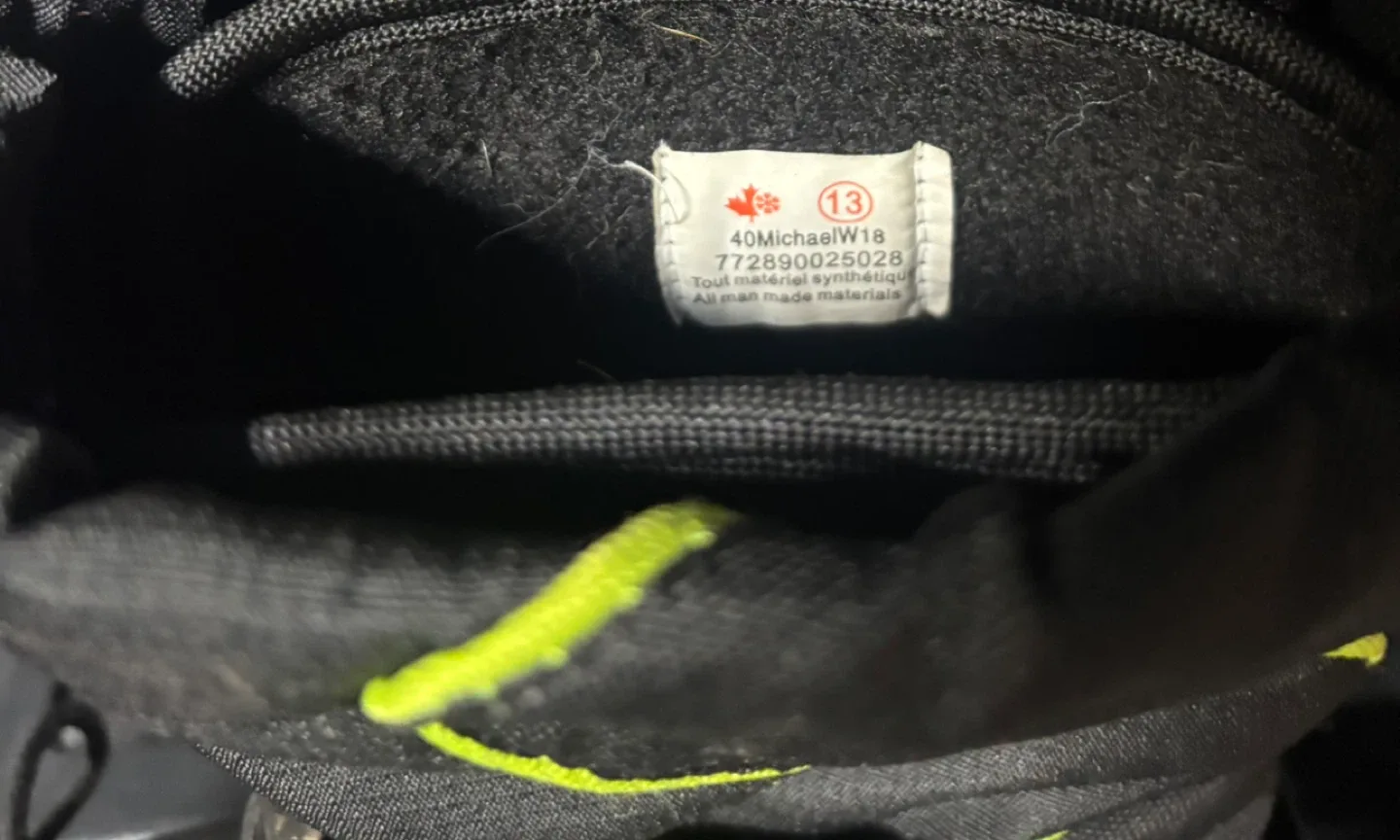 Boys winter boots size 13 image indicator(4)